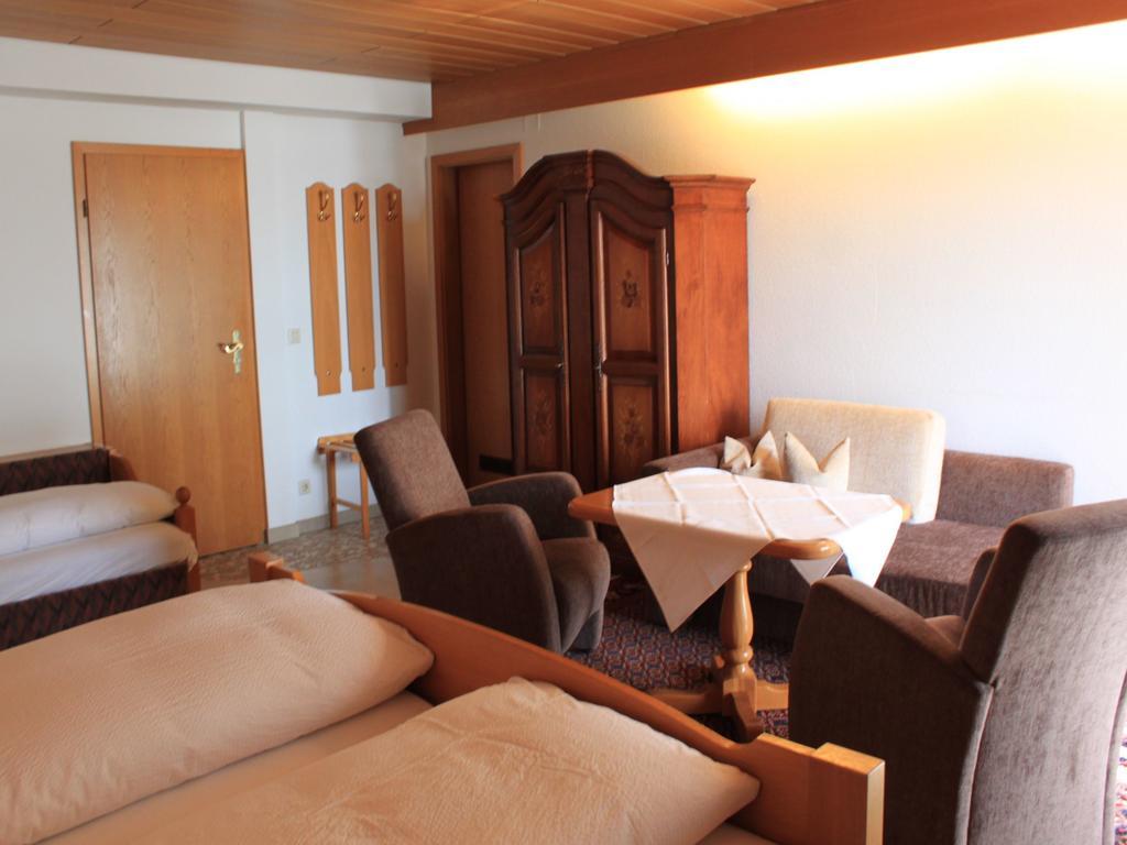 Gaestehaus Mayer-Bartsch Meersburg Habitación foto